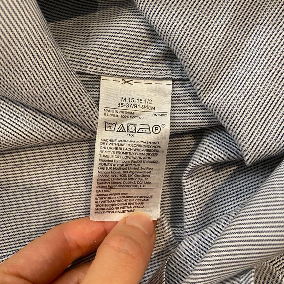 Banana Republic Slim-Fit Non-Iron Dress Shirt (Men's M) - Picture 7 of 10